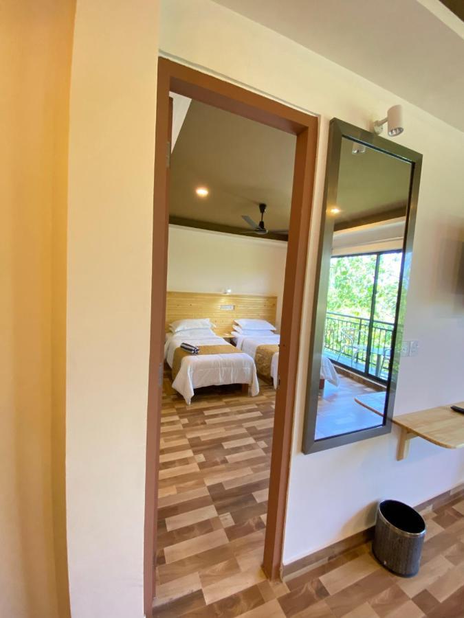 Paguro Seaview Hotel Bodufolhudhoo ภายนอก รูปภาพ